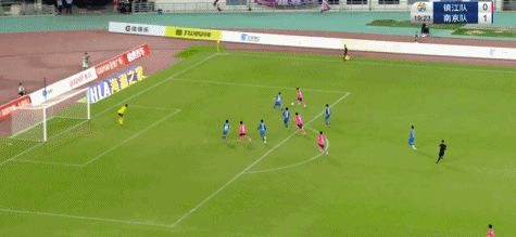 半场：镇江队1-1南京队，曹翰晨、贺玺破门