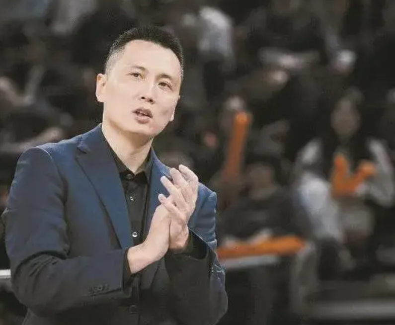 上海明天启程日本拉练，张镇麟晚几天会合，球队将重点签护框大外